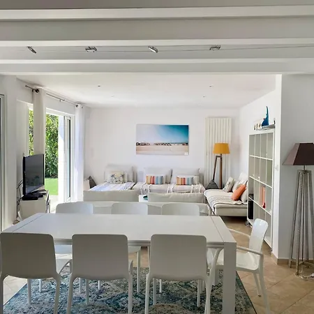 Beautiful Provencal Villa, Sea View, Access * Grimaud