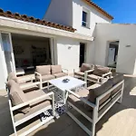 Βίλα Beautiful Provencal Villa, Sea View, Access