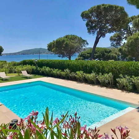 Beautiful Provencal Villa, Sea View, Access