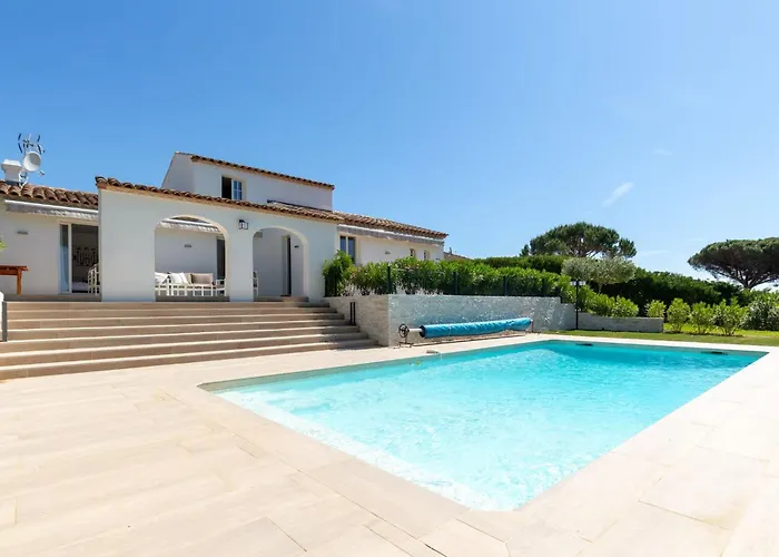 Beautiful Provencal Villa, Sea View, Access Villa