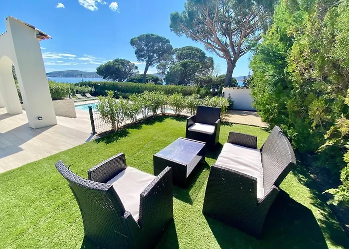 Beautiful Provencal Villa, Sea View, Access Villa Grimaud