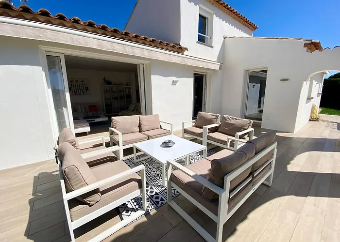 ヴィラ Beautiful Provencal Villa, Sea View, Access